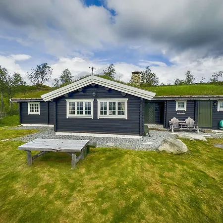 Charming Near Jotunheimen Trails Casa de Férias